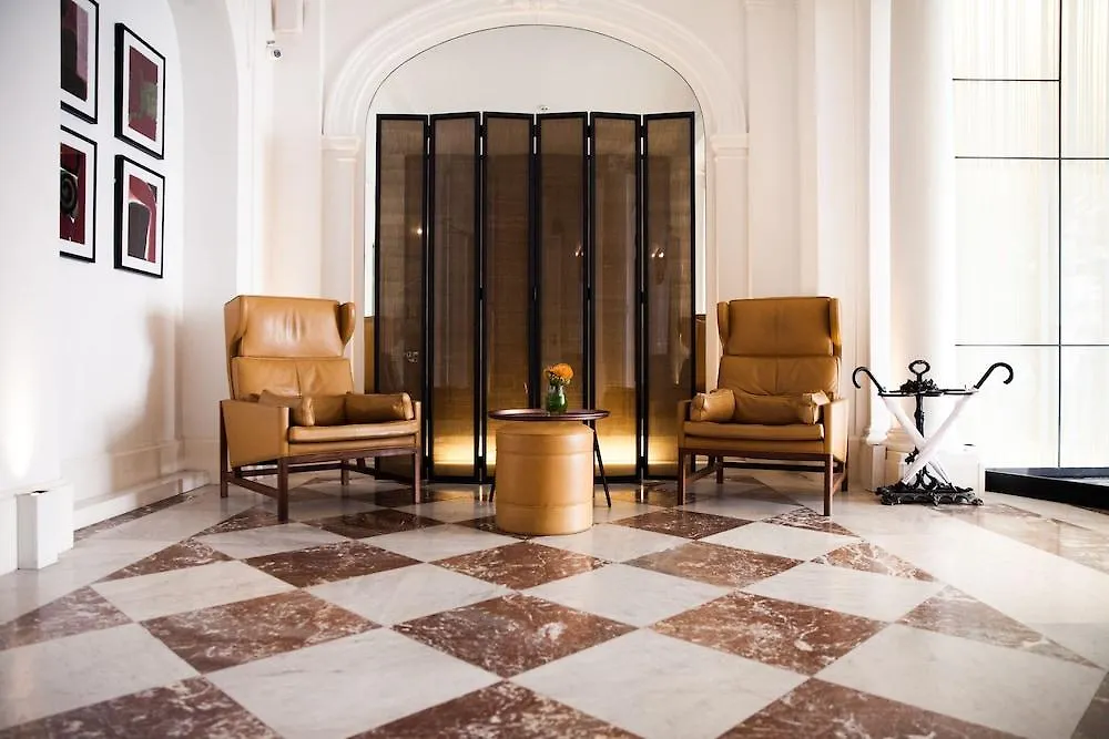 Hotel Vernet Champs Elysees Paris