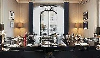 Vernet Champs Elysées Hotel París