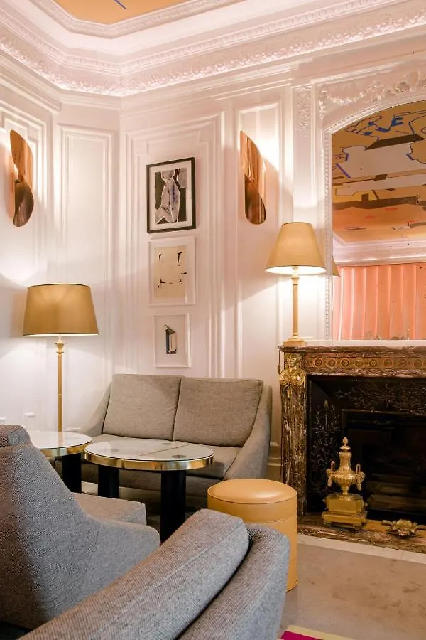 Hotel Vernet Champs Elysees 5*